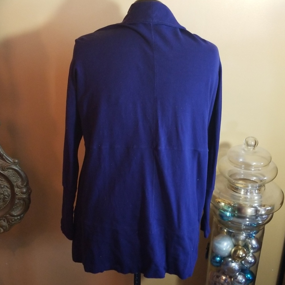Active Wear Sweater - Picture 3 of 4